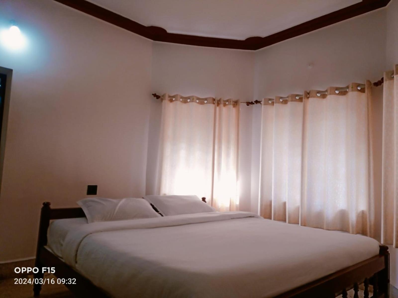 Streaming Valley Independent Coffee Estate Stay 马迪凯里 外观 照片
